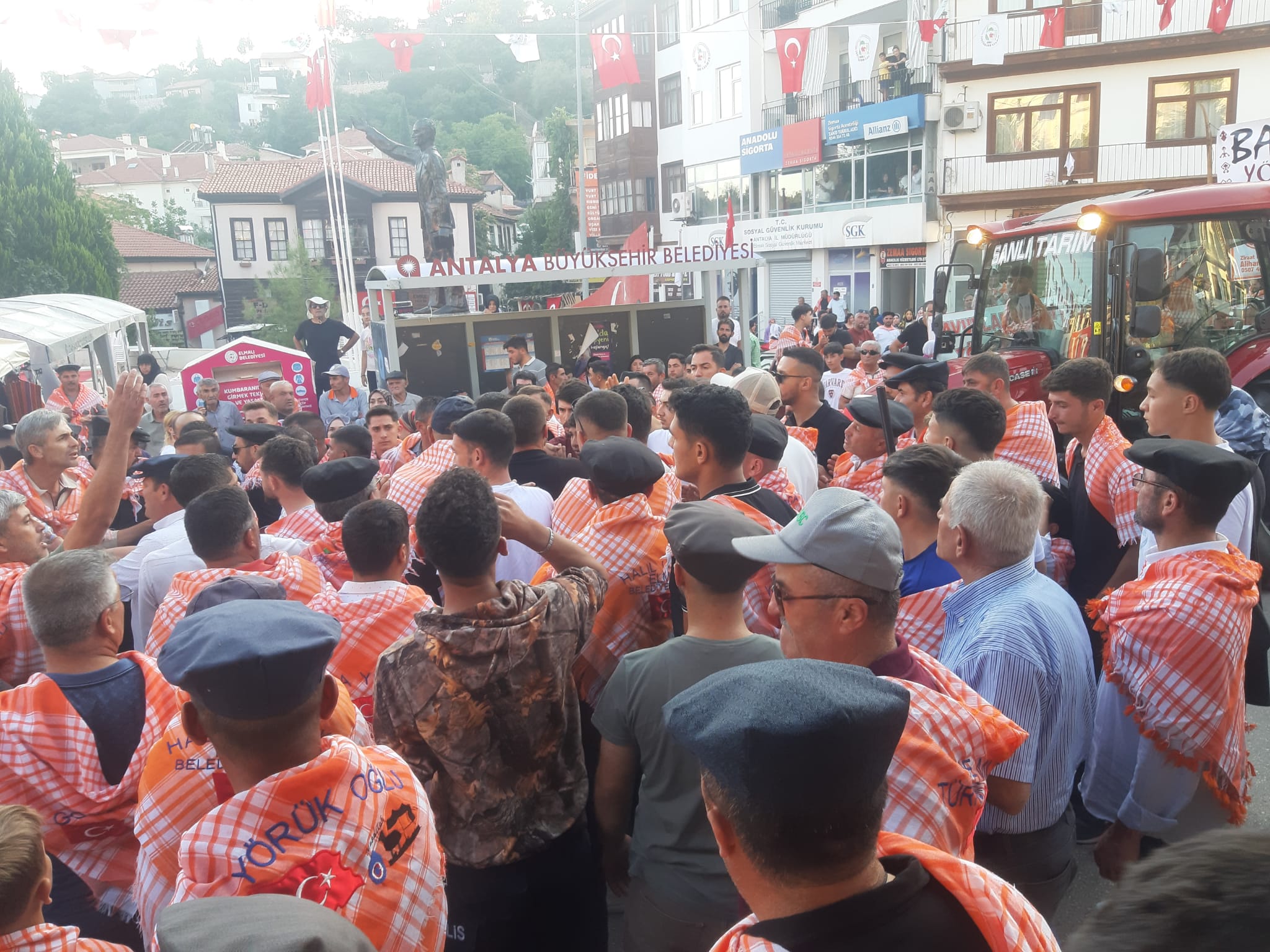 ELMALI'DAKİ TEMSİLİ YÖRÜK GÖÇÜ ÜZERİNE ! - Toros Gazetesi