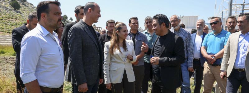 Başkan Vekili Özdemir Feslikan Er Meydanı’nı inceledi - Toros Gazetesi