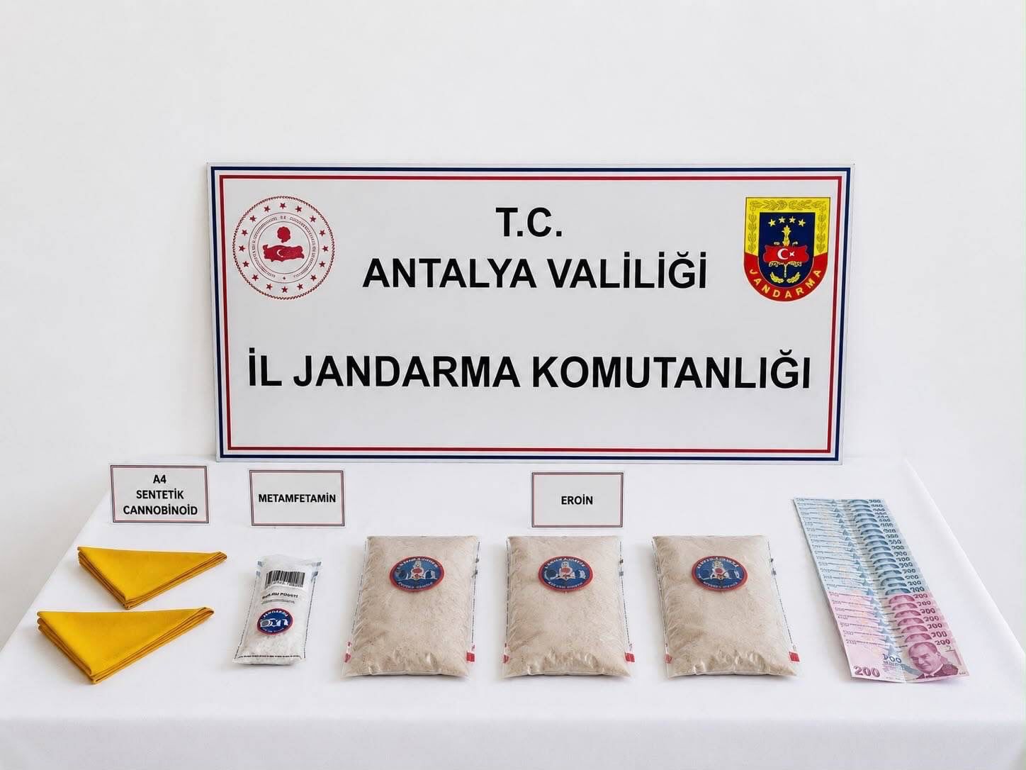 10 bin kullanımlık kimyasal  uyuşturucu ele geçirildi - Toros Gazetesi