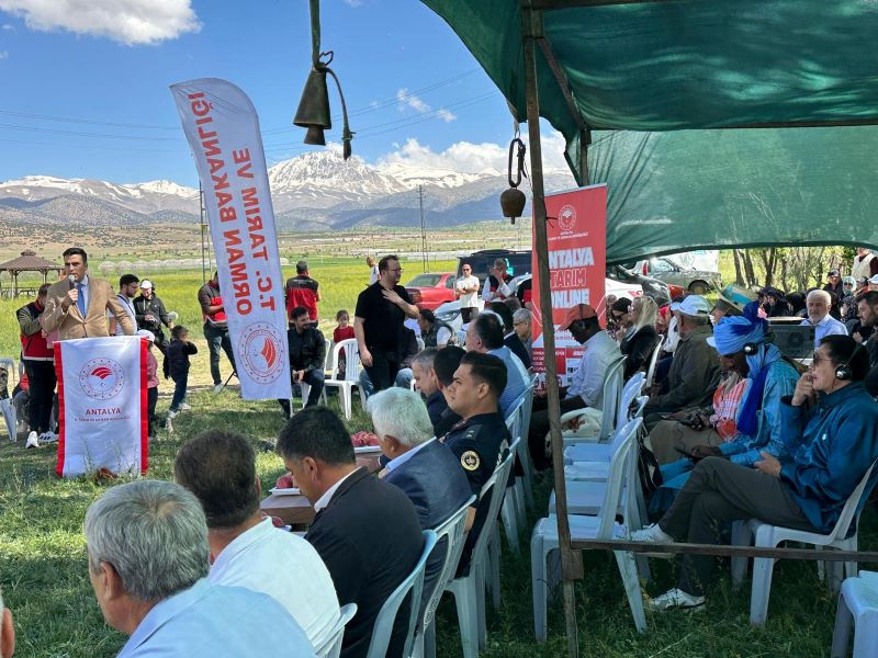 İpek Yolu Kervanı ekibi ilk çekimini  Elmalı’da gerçekleştirdi - Toros Gazetesi