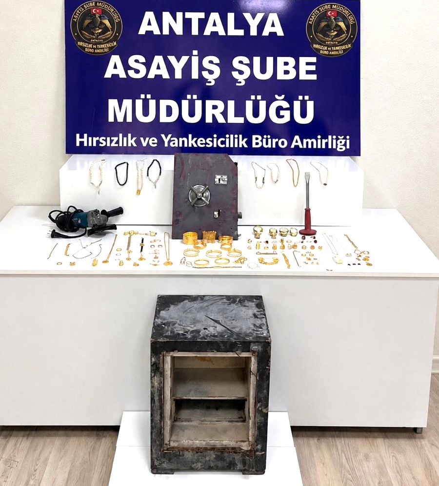 Çelik Kasa Hırsızlığı Olayının Şüphelileri Yakalandı - Toros Gazetesi