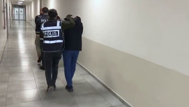 Antalya'da dolandırdılar, Şanlıurfa'da yakalandılar - Toros Gazetesi