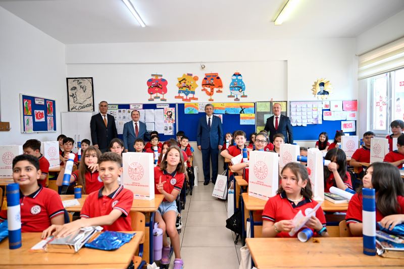 ANTALYA’DA 484 BİN 576 ÖĞRENCİ KARNE HEYECANI YAŞADI - Toros Gazetesi