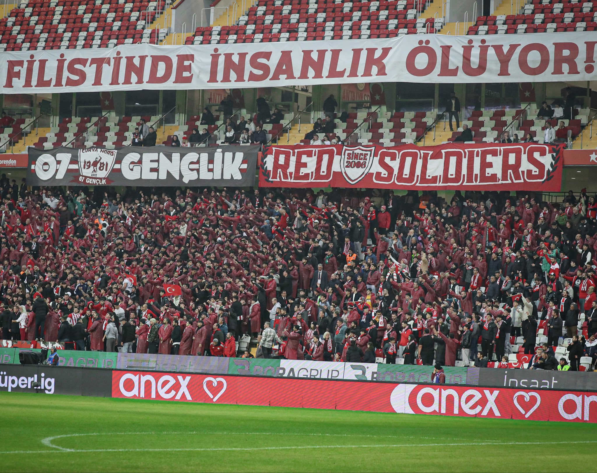 Antalyaspor Tribünlerinden Radikal Karar - Toros Gazetesi