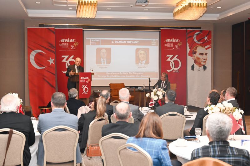 ANSİAD’IN KONUĞU GAZETECİ SEDAT ERGİN OLDU - Toros Gazetesi