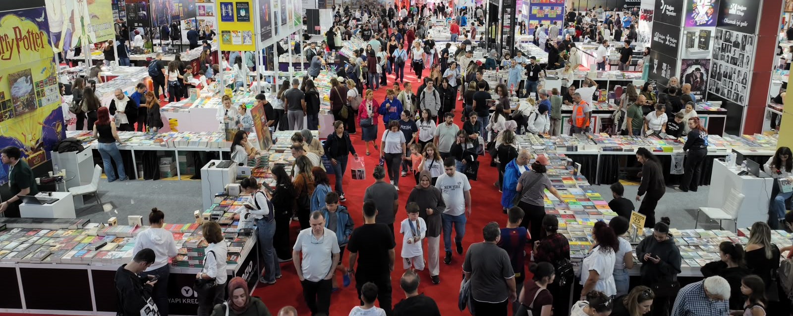 Antalya Kitap Fuarı’nda ikinci gün yoğunluğu - Toros Gazetesi