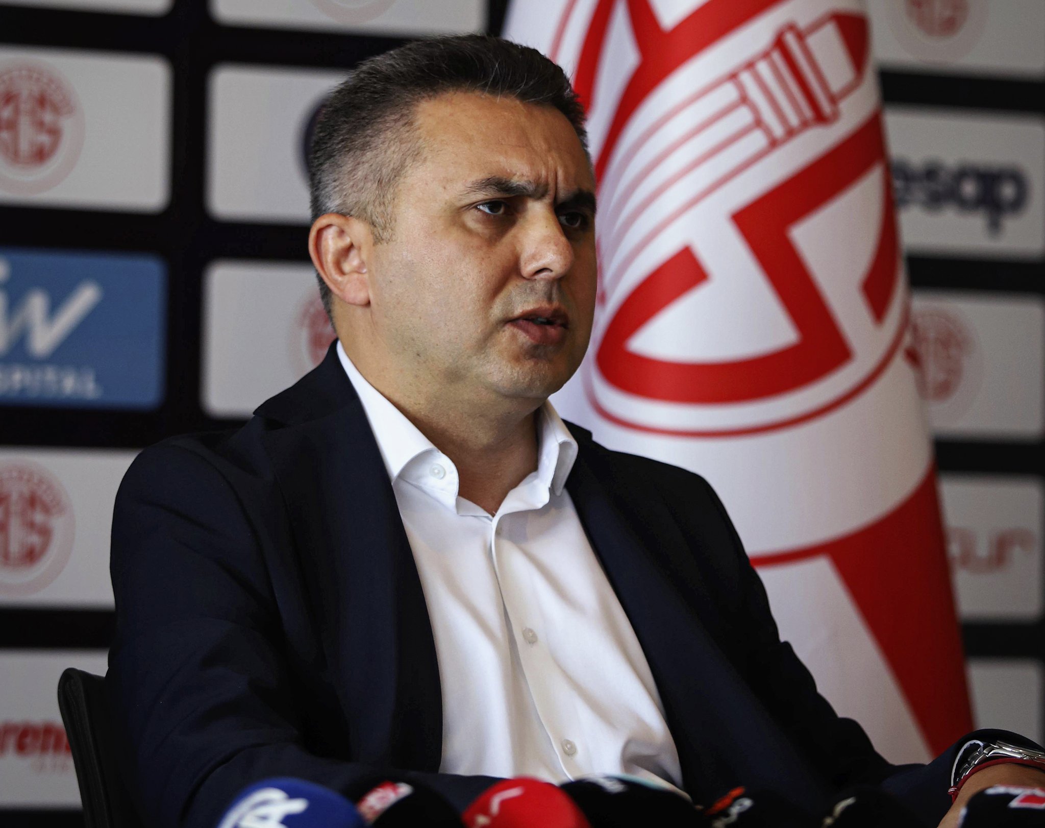 Antalyaspor’da Başkan Arayışı Sürerken Gözler Mustafa Ergün’e Çevrildi: “Madem Kulübü Siz Yönetiyorsunuz, Neden Aday Olmuyorsunuz?” - Toros Gazetesi