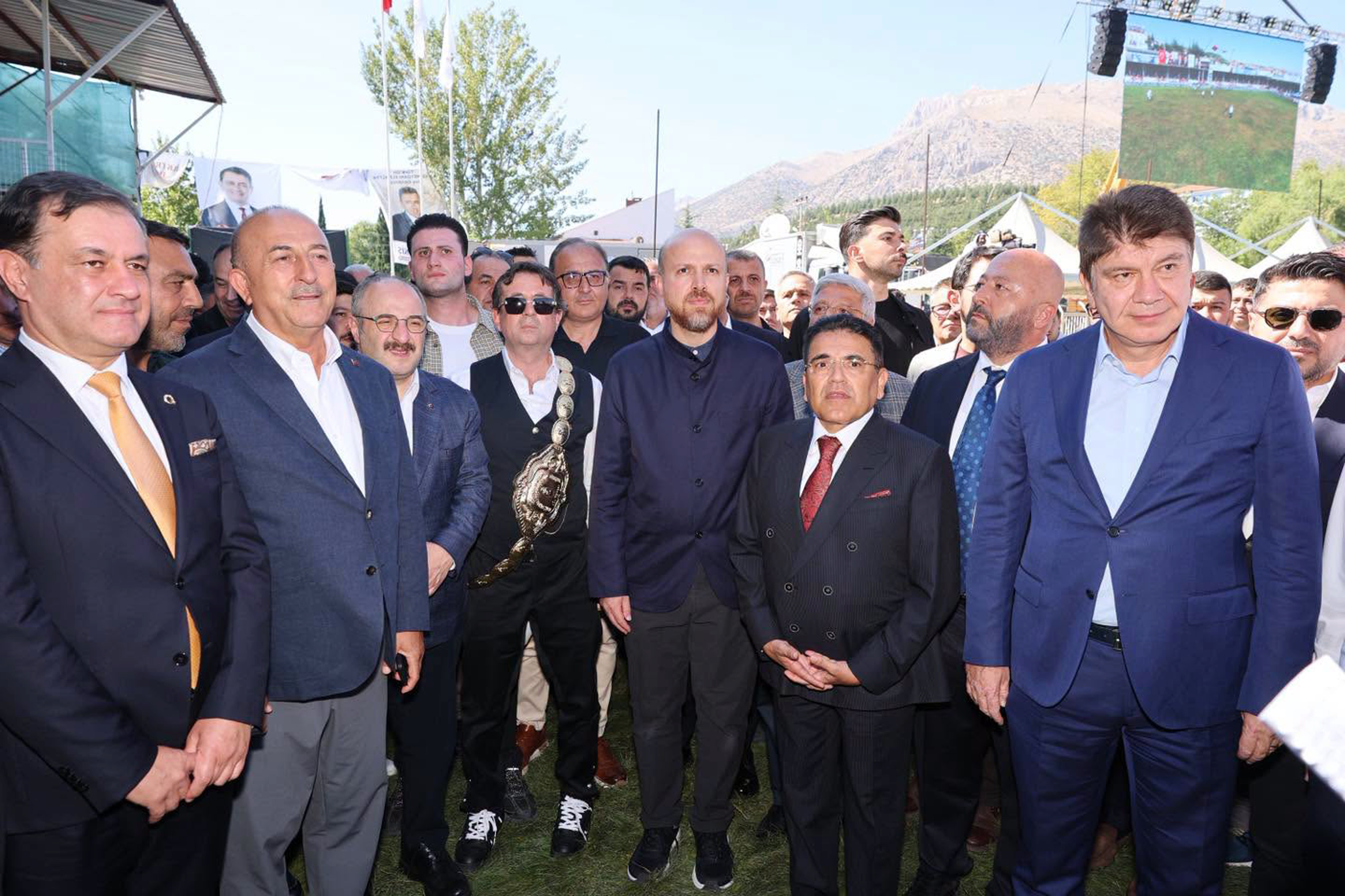 Bilal Erdoğan, tarihi güreşler için Elmalı’daydı - Toros Gazetesi